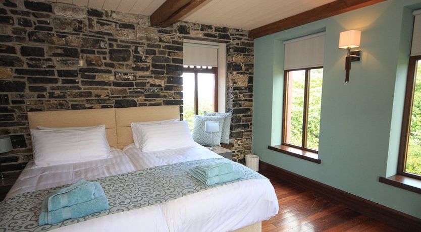 Photo of Luxury Lake View