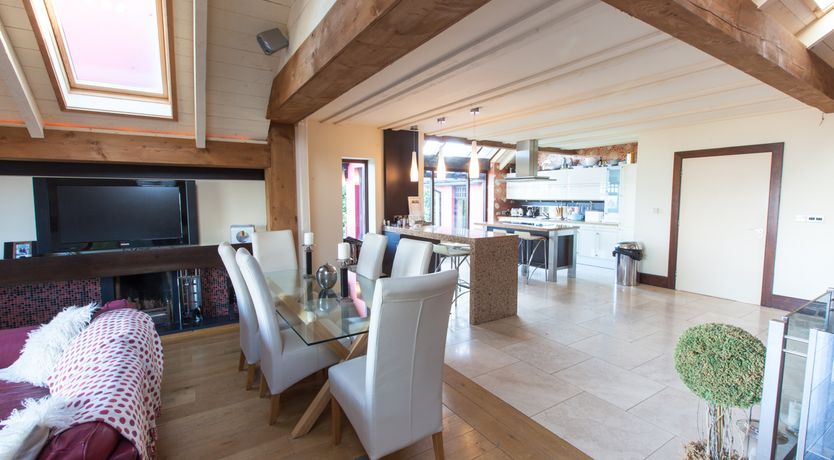 Photo of Luxury Lake View