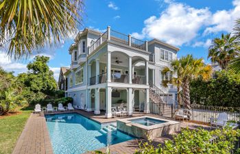 Peace Cove Holiday Home