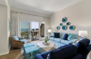 Golden Ocean Holiday Home