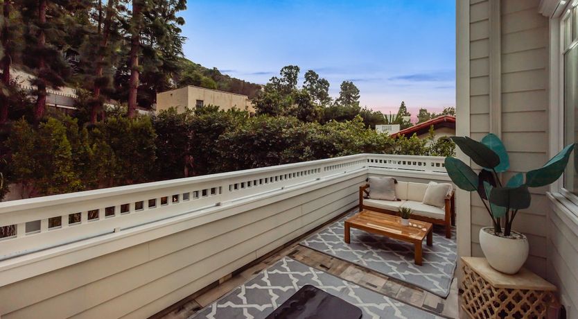 Photo of Laurel Canyon Glimmer