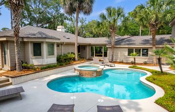 Lagoon & Links Holiday Home