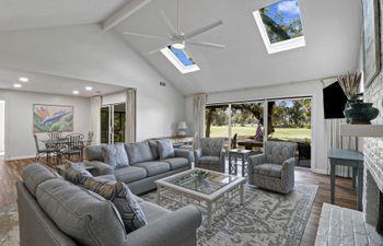 Quiet Dune Holiday Home