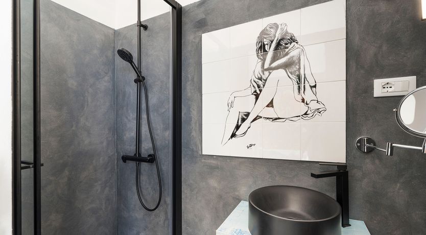 Photo of Avola's Cliff