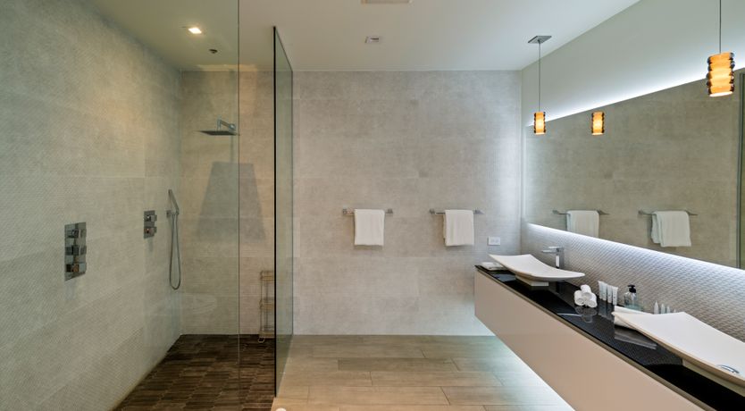 Photo of Front Row Mulholland