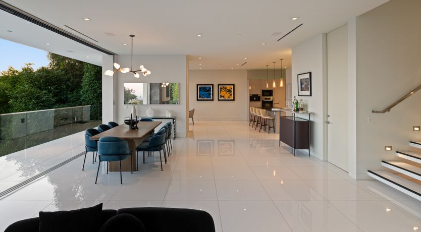 Photo of Front Row Mulholland