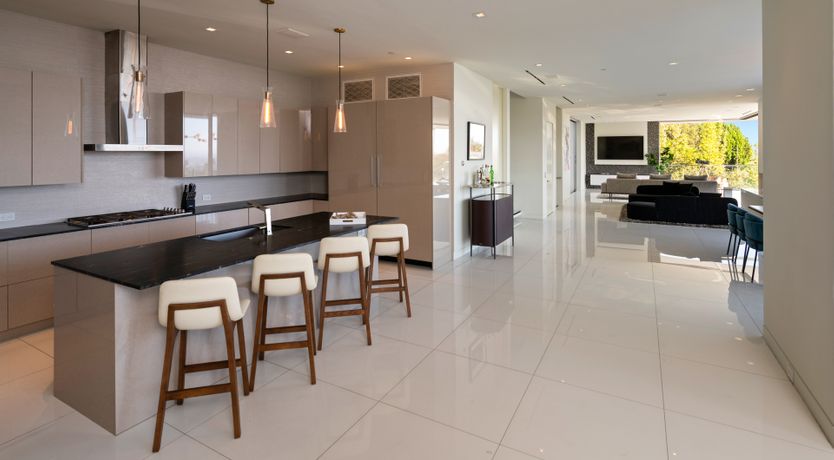 Photo of Front Row Mulholland