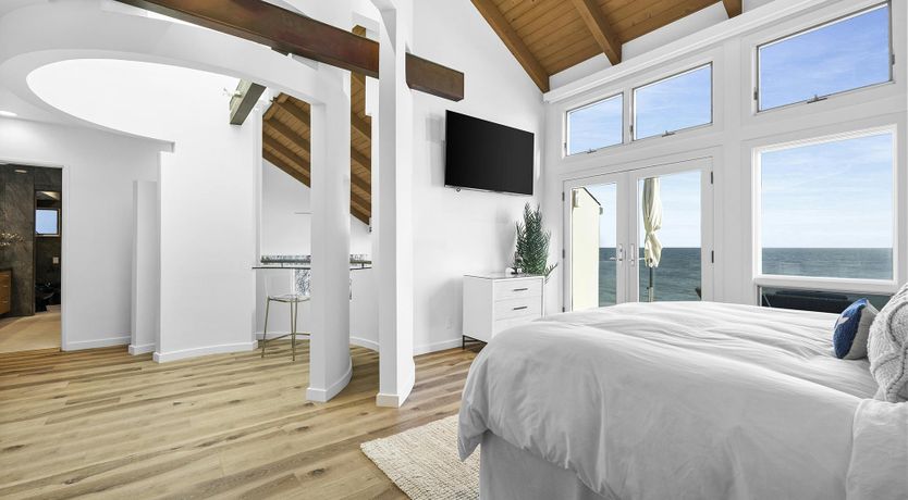 Photo of Ocean of Light