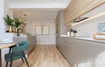 Rooftop & Sea Views Holiday Home