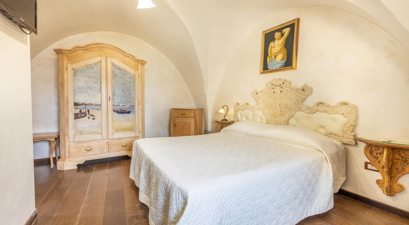 Photo of Salt & Earth