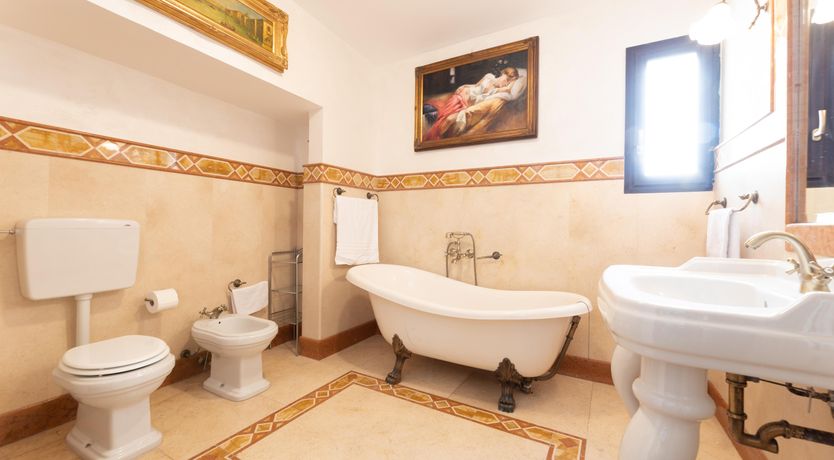 Photo of Salt & Earth