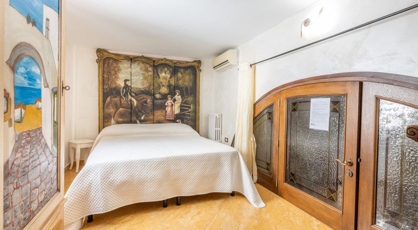 Photo of Salt & Earth