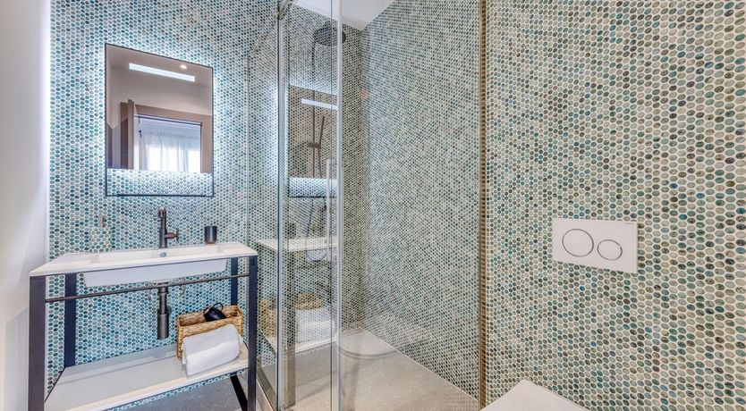 Photo of Artistic View