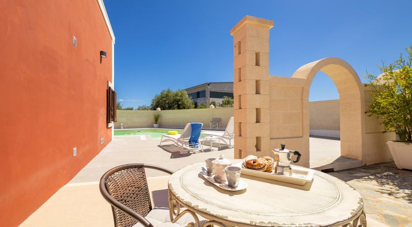 Photo of Town & Country Abode