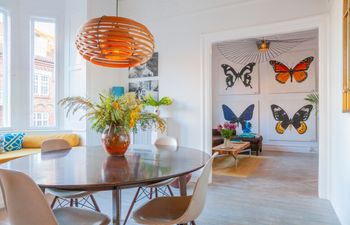 Urban Crown Holiday Home