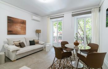 Tapas & Tales Holiday Home