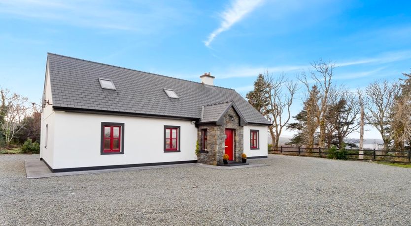 Photo of Red Deer Cottage