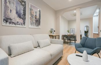 The Plaza Perch Holiday Home