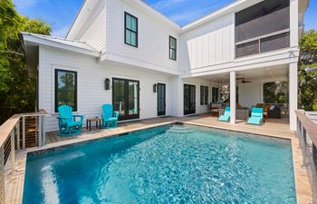 Sandy Horizon Holiday Home
