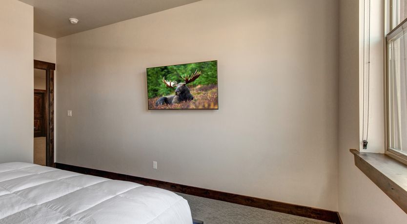 Photo of Hidden Peaks