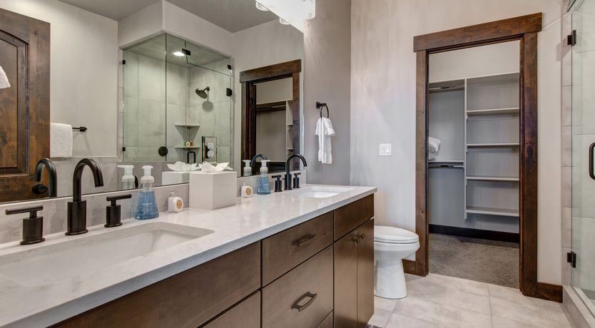 Photo of Hidden Peaks