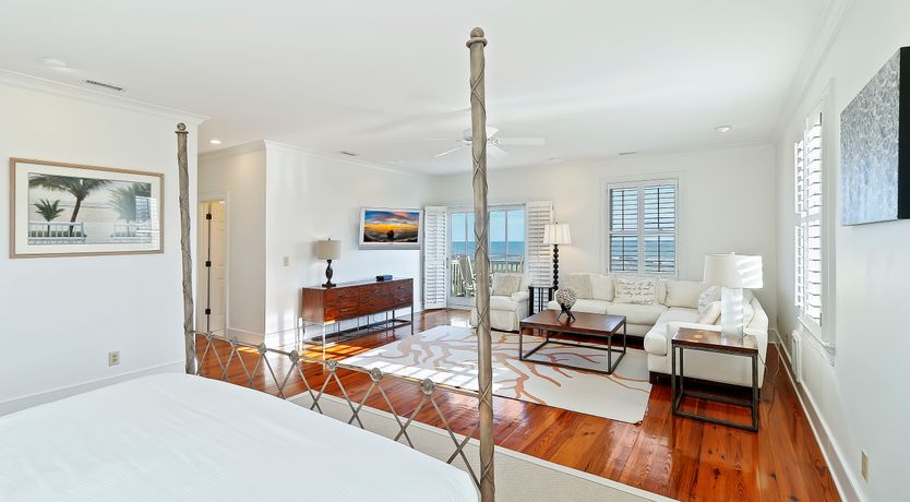 Photo of Oceanfront Retreat
