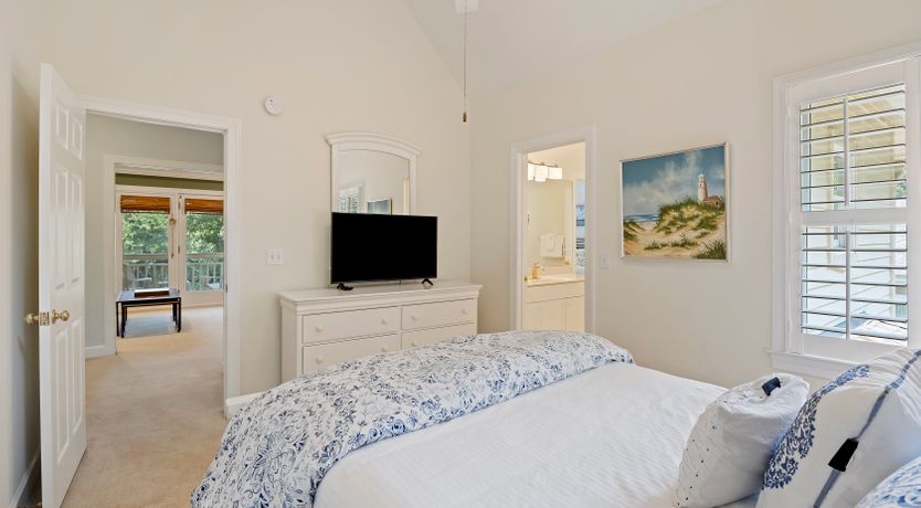 Photo of Island Dawn