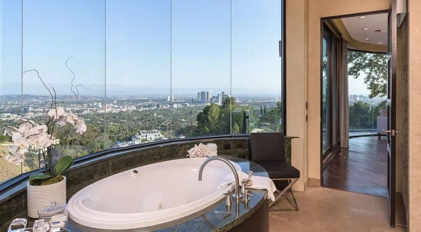 Photo of Beverly Hills Riche