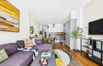 Northside Quarters Holiday Home