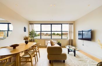 Canalside Haven Holiday Home
