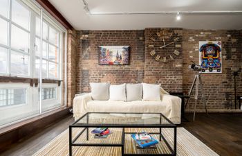 The Shard Skyline Holiday Home
