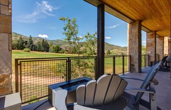 Canyon Outlook Holiday Home