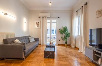 Acropolis Horizon Holiday Home