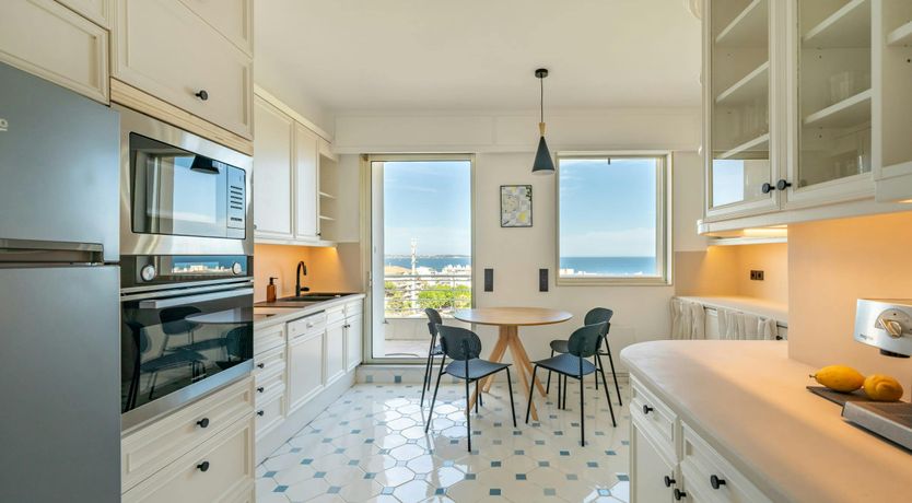 Photo of Bay of Cannes Vistas