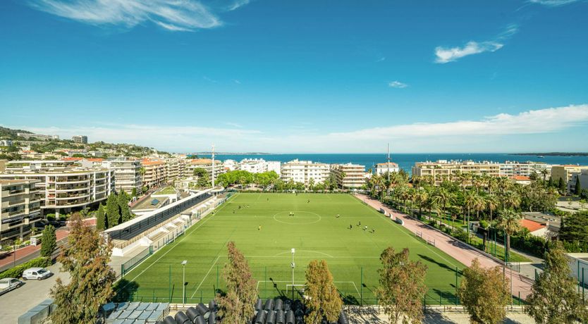 Photo of Bay of Cannes Vistas