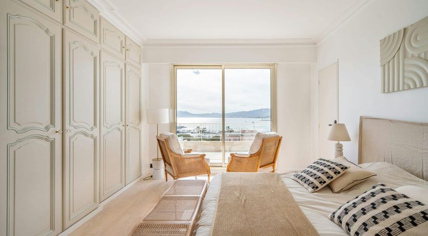 Photo of Bay of Cannes Vistas