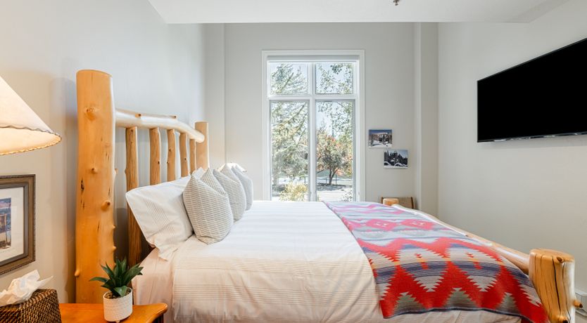 Photo of Peak Abode