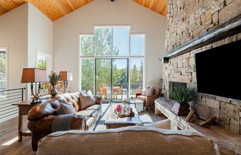 Peak Abode Holiday Home