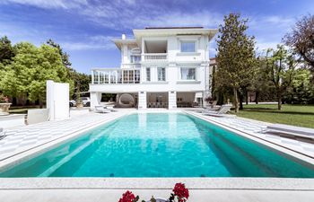 Ethereal Gardens Holiday Home