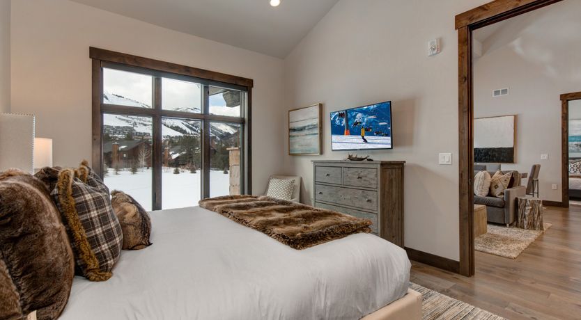 Photo of Crimson Mountain