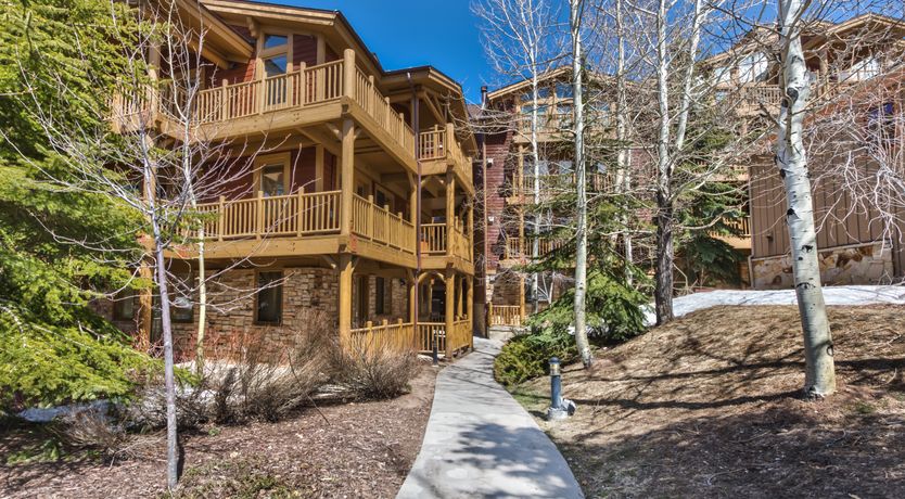 Photo of Mountain Lodge Escape
