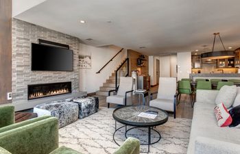 Elevated Outlook Holiday Home