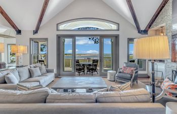 Rivers & Dolphins Holiday Home