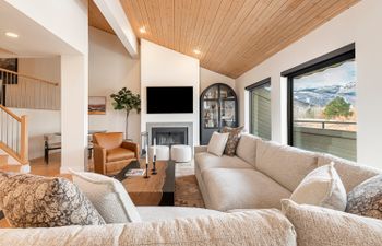 Altitude Elegance Holiday Home