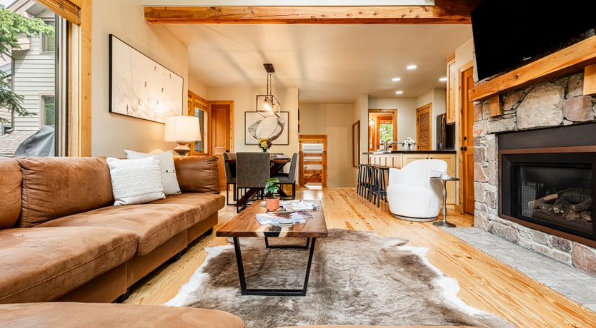 Photo of Charm Lodge
