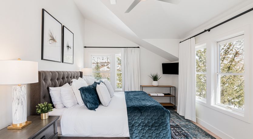 Photo of Gentle Mountain Light