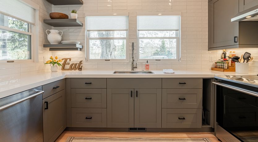 Photo of Gentle Mountain Light