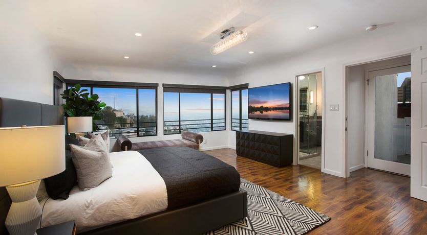 Photo of Sunset Lookout