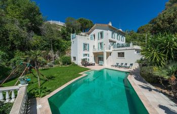 Together On The Riviera Holiday Home