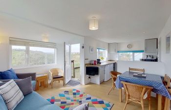 G22 Happy Days, Riviere Towans Holiday Home